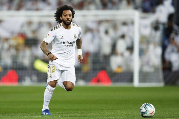 Det eneste alternativet for gamle spillere å bli i Real Madrid er å ta et lønnskutt